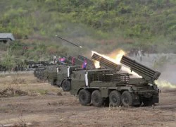 Lục quân Campuchia diễn tập pháo binh và rocket