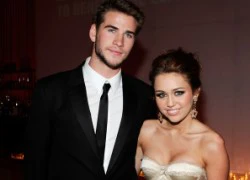 Miley Cyrus suy sụp vì Liam Hemsworth hoãn cưới