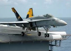 Mỹ điều 12 chiến đấu cơ F/A-18 tới Philippines