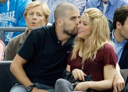 Pique và Shakira &#8216;quên trời đất&#8217; khi ở bên nhau