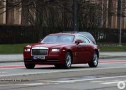 Rolls-Royce Wraith bất ngờ xuất hiện trên phố