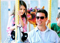 Suri Cruise được bố tổ chức sinh nhật sớm