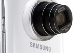 Điện thoại Galaxy S4 Zoom camera 16 &#8216;chấm&#8217; để lộ thông tin