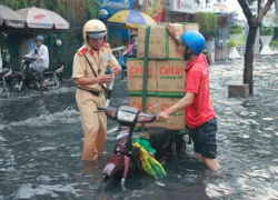 Gặp cảnh sát trong bức ảnh gây 'bão' cộng đồng mạng