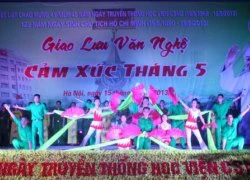 Giao lưu văn nghệ &#8220;Cảm xúc tháng năm&#8221;