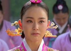 Jang Ok Jung (Kim Tae Hee) tự hạ độc bản thân