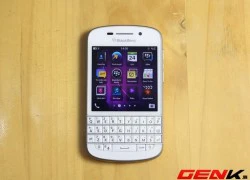 Mở hộp BlackBerry Q10 phiên bản màu trắng tại Việt Nam