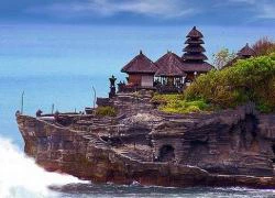 Những ngôi đền đẹp mê hồn trên đảo Bali