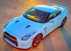 Nissan trình làng GT-R phong cách nam tính