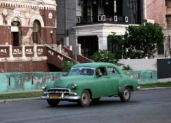 Oái ăm chuyện mua sắm xe cổ Cuba