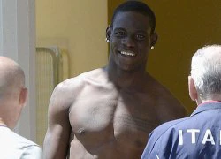 Balotelli cười tươi sau nghi án buôn ma tuý