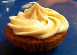 [Chế biến] - Cupcake cà rốt, kem phô mai