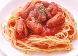 [Chế biến] - Spaghetti xúc xích sốt cà chua