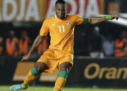 Chuẩn bị nghỉ hưu, Drogba nhảy vào khai thác vàng