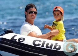 Chùm ảnh: Ngắm quý tử dễ thương Cristiano Ronaldo Jr của CR7