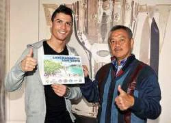 Cris Ronaldo đưa bồ đến Bali trồng đước