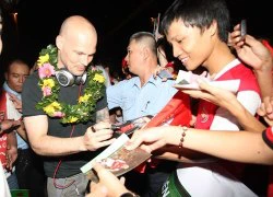 Cựu ngôi sao Arsenal Ljungberg rạng rỡ ở TP HCM