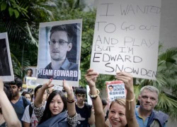 Đại gia Iceland lấy chuyên cơ đưa Snowden rời Hongkong