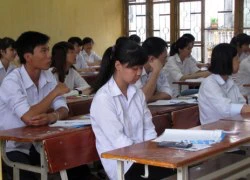 Hà Nội kỷ luật giám thị để học sinh chép bài thi