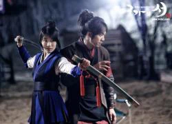 Hé lộ lý do &#8216;Gu Family Book&#8217; giống hệt Twilight!