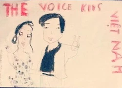 Hồng Khanh The Voice nhí vẽ tranh tặng huấn luyện viên