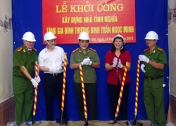 Khởi công xây dựng nhà tình nghĩa cho gia đình thương binh Công an