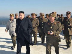 Kim Jong-un đi kiểm tra nhà máy đạn dược