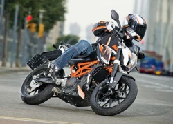 KTM 390 Duke có giá hơn 3.000 USD