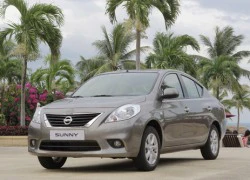 Nissan Sunny có giá ngang ngửa Honda City