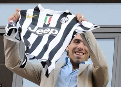 Rời Man City, Carlos Tevez chính thức cập bến Juventus