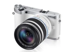 Samsung vá lỗi đo sáng cho NX300 bằng firmware mới