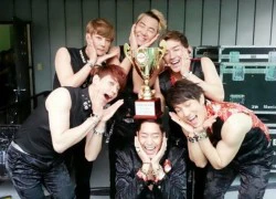 ShinHwa tạo dáng "hoa nở" ăn mừng chiến thắng