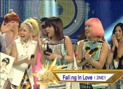 2NE1 chiến thắng trong cuộc đối đầu giữa 3 girlgroup