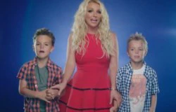 Britney Spears khoe 2 con trai đáng yêu trong MV mới