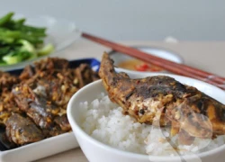 [Chế biến] - Cá lăng kho chuối hột