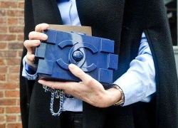 Clutch Chanel giá 200 triệu đồng 'đốn tim' tín đồ thời trang