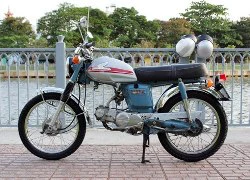 Độ Honda CD50 đời 1970 từ &#8216;đống sắt vụn&#8217;