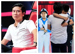 Hot boy khóc nhè khiến HLV The Voice Kids rơi nước mắt