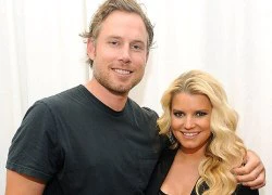 Jessica Simpson sinh con thứ hai