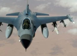 Máy bay chiến đấu F-16 Israel đâm xuống Địa Trung Hải