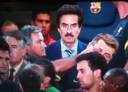 Mourinho bị kiện ra tòa vì móc mắt Tito Vilanova