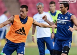 Mourinho: Terry, Lampard không phải là con người!