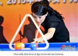 Nữ cơ thủ xinh đẹp Phan Hiểu Đình tươi tắn bên bàn billiards