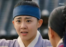 "Nữ thần lửa" Moon Geun Young suýt bị lột đồ