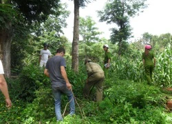 Phát hiện thi thể thiếu nữ trong buôn cổ