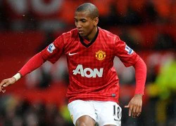 "Quái xế" Ashley Young bị treo bằng lái