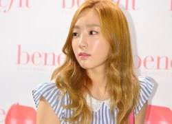 Taeyeon (SNSD) lộ vẻ mệt mỏi khi đi sự kiện