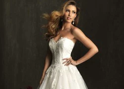 Váy cưới hạng trung của Allure Bridals