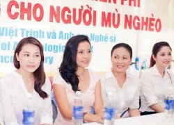 Việt Trinh giản dị đi thăm bệnh nhân nghèo