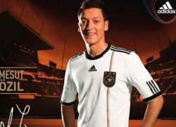 "Vua quảng cáo" Mesut Oezil "học" Goetze gây scandal!